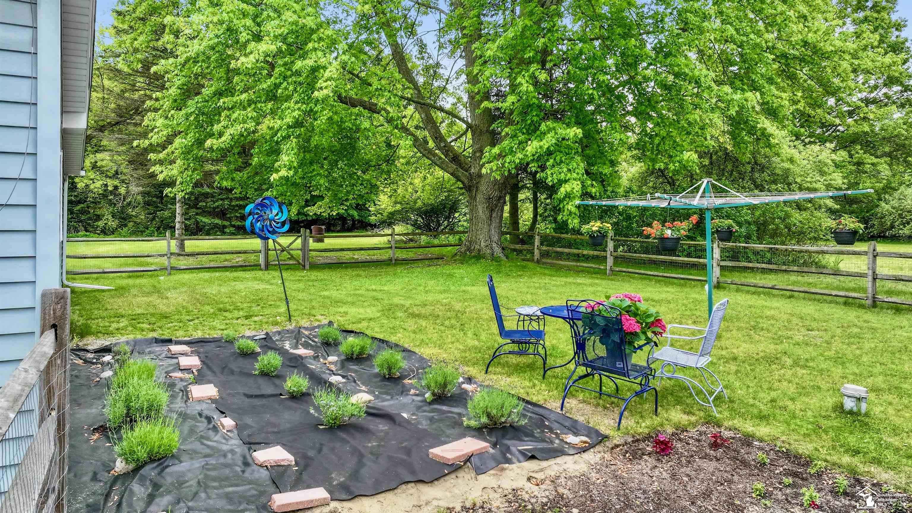 9730 Douglas Road Temperance, MI 48182 - Photo 11 of 31
