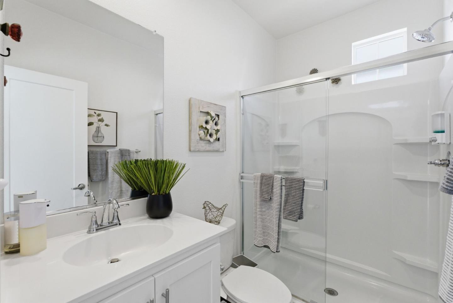 1325 Hernandez Way Gilroy, CA 95020 - Photo 12 of 31