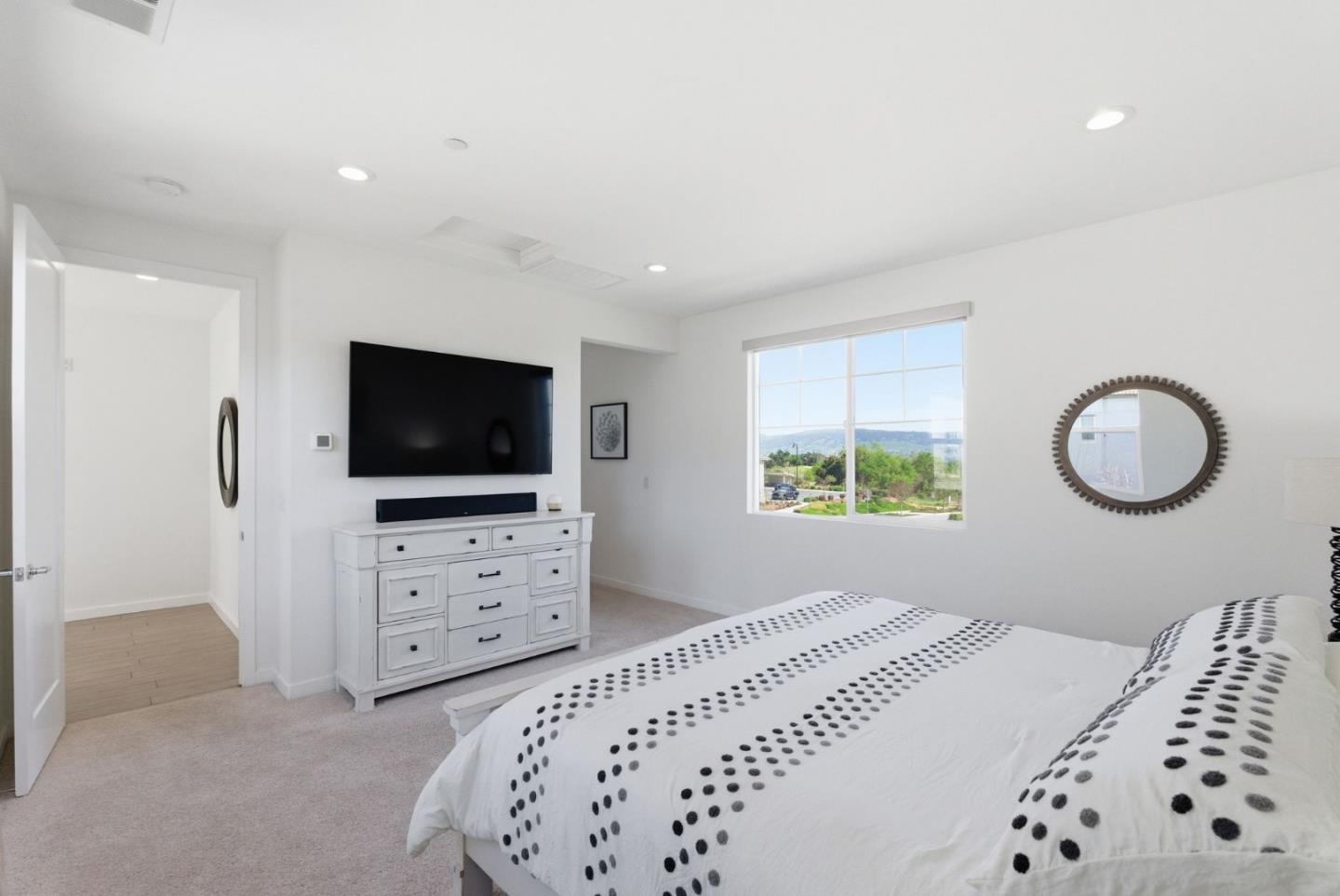 1325 Hernandez Way Gilroy, CA 95020 - Photo 18 of 31