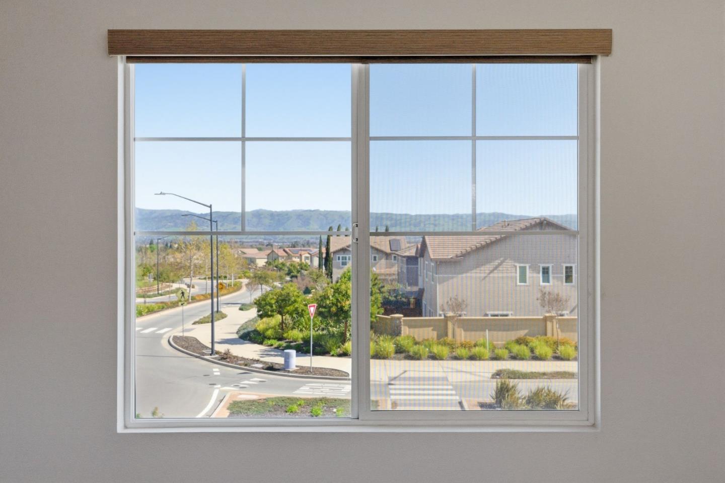 1325 Hernandez Way Gilroy, CA 95020 - Photo 20 of 31