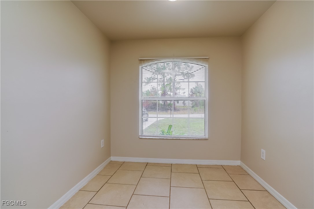 427 Vanetta Drive Lehigh Acres, FL 33972 - Photo 12 of 16