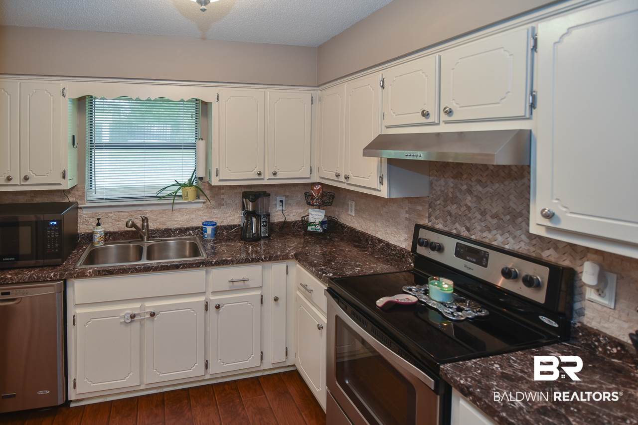 1165 Petaluma Court Semmes, AL 36575 - Photo 9 of 18 Kitchen