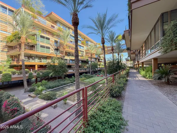 $3,095 | 7137 East Rancho Vista Drive, Unit 2004, Scottsdale, AZ 85251