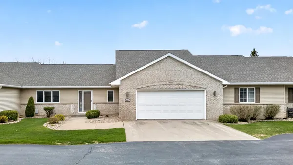 $320,000 | 1603 16th Avenue Southwest, Austin, MN 55912