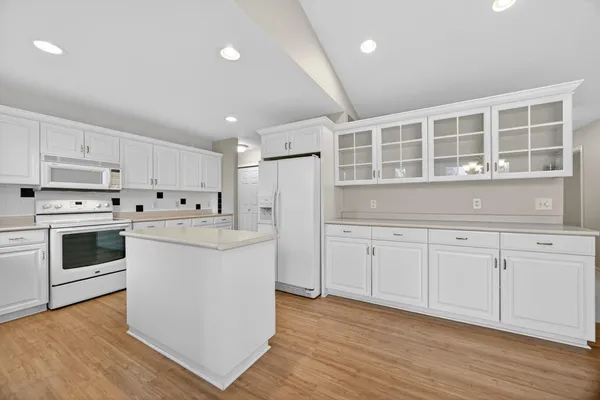 $320,000 | 1603 16th Avenue Southwest, Austin, MN 55912