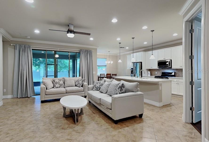 10713 BERRY CREEK Road Orlando, FL 32836 - Photo 5 of 38