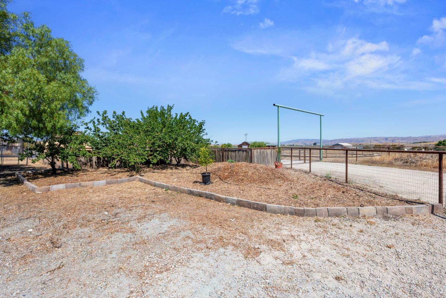 1150 Wright Road Hollister, CA 95023 - Photo 20 of 68