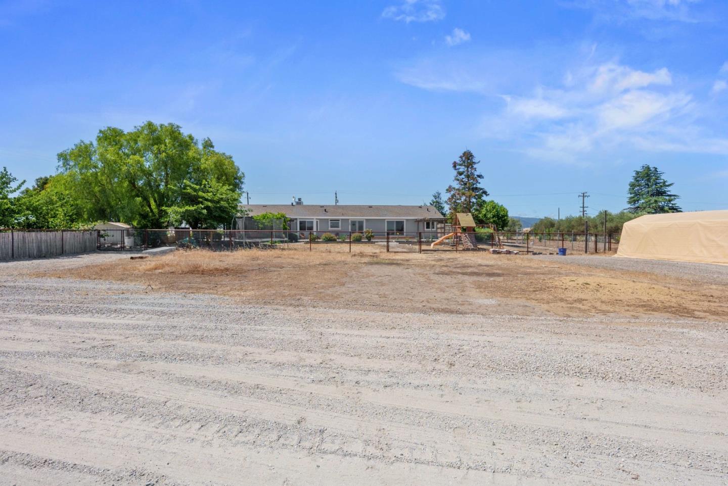 1150 Wright Road Hollister, CA 95023 - Photo 23 of 68