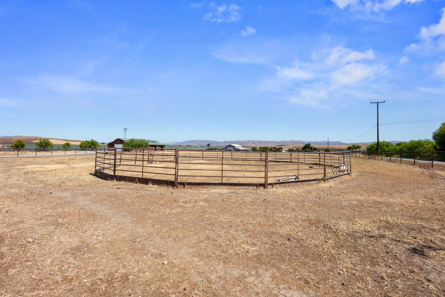 1150 Wright Road Hollister, CA 95023 - Photo 25 of 68