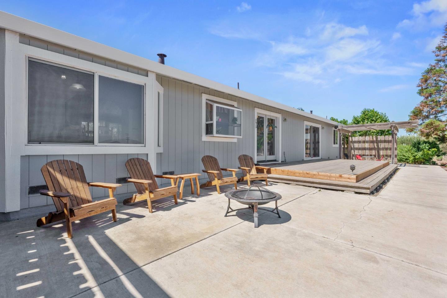 1150 Wright Road Hollister, CA 95023 - Photo 9 of 68