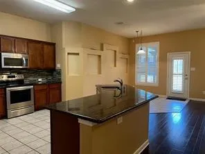 $2,600 | 2912 Hollow Valley Drive, Fort Worth, TX 76244