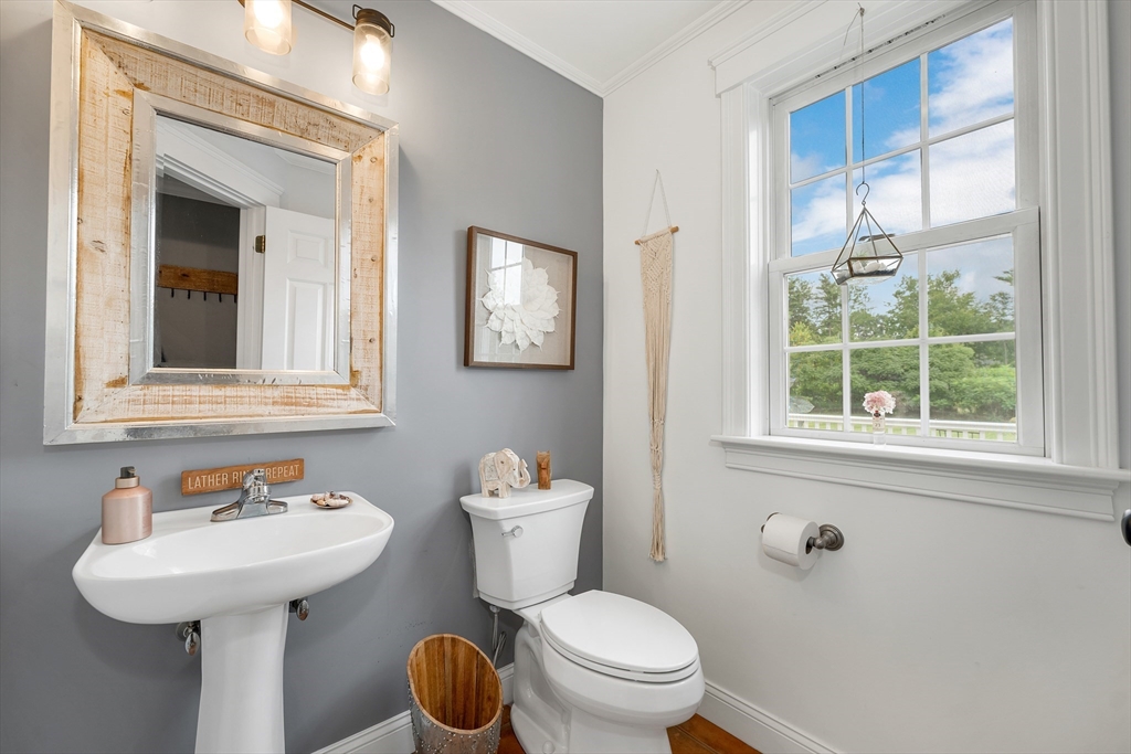 15 Hunt Road Kingston, NH 03848 - Photo 21 of 40 Gallery Image 21