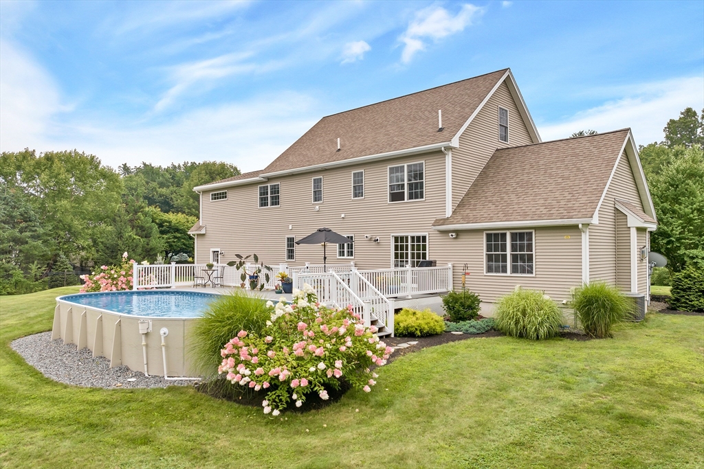 15 Hunt Road Kingston, NH 03848 - Photo 4 of 40 Gallery Image 4