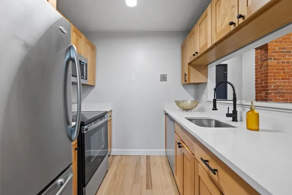 $559,000 | 141 Savin Hill Avenue, Unit C23, Boston, MA 02125