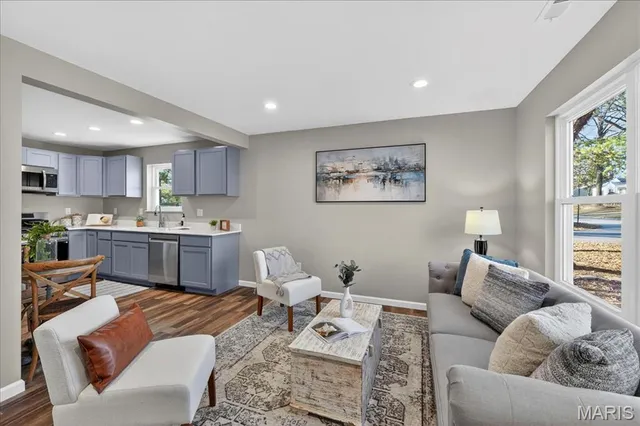 $209,900 | 604 Harrison Street, Florissant, MO 63031