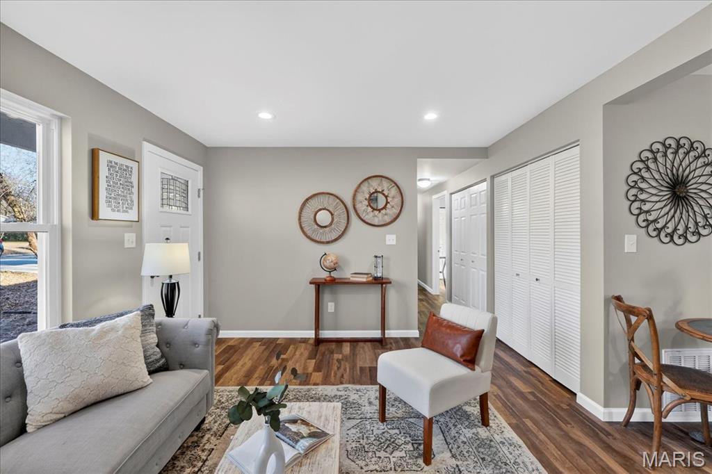 604 Harrison Street Florissant, MO 63031 - Photo 9 of 27