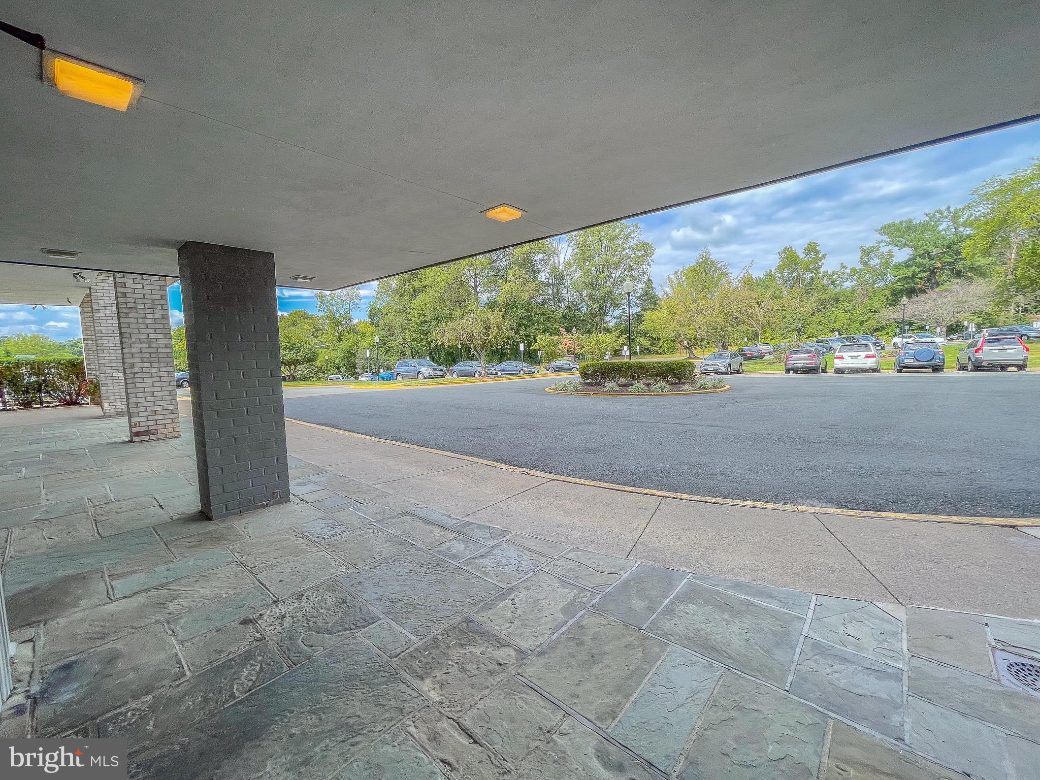 3245 Rio Drive, Unit 610 Falls Church, VA 22041 - Photo 19 of 27 a view of a garden