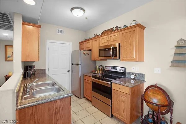 $139,900 | 3550 Bay Sands Drive, Unit 3077, Laughlin, NV 89029
