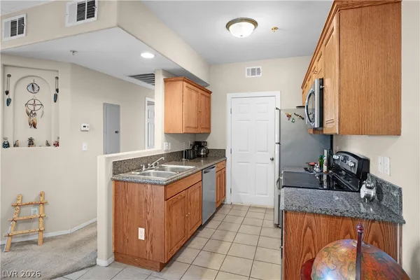 $139,900 | 3550 Bay Sands Drive, Unit 3077, Laughlin, NV 89029