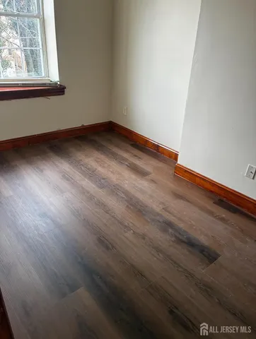 $2,300 | 98 Catalpa Avenue, Unit 2, Perth Amboy, NJ 08861