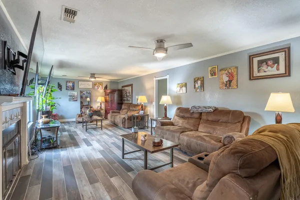 $870,000 | 6188 Happy Valley Road, Anderson, CA 96007