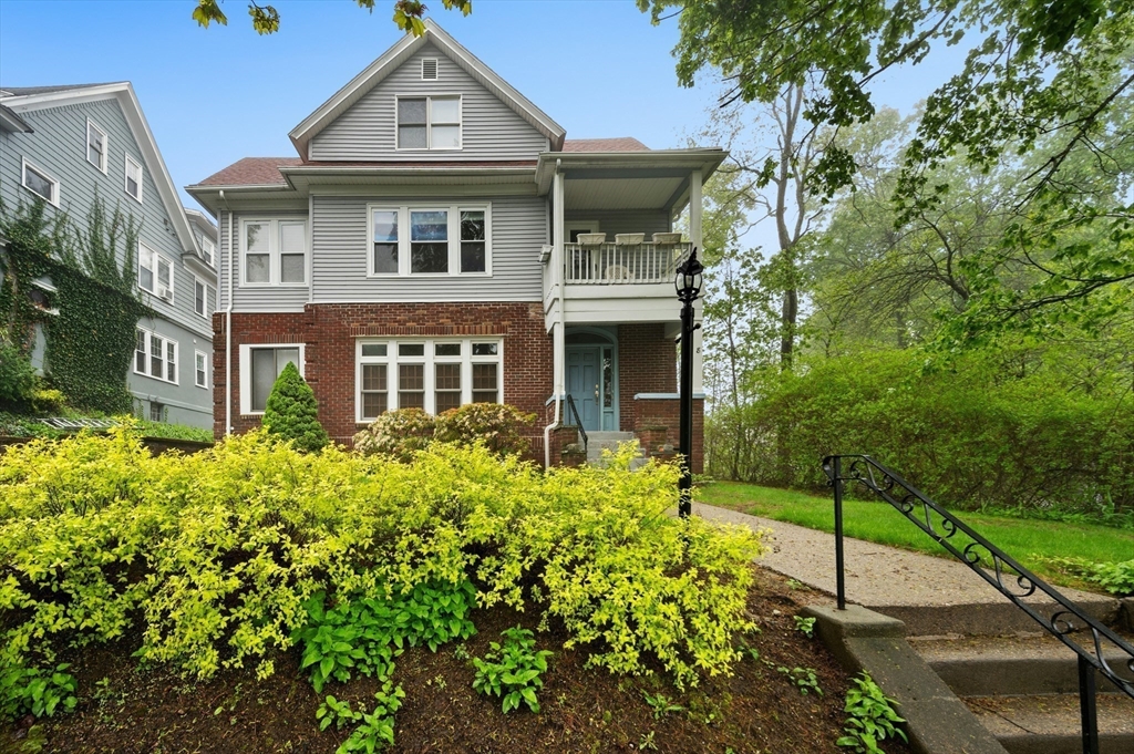 8 Tahanto Road, Unit 2 Worcester, MA 01602 - Photo 8 of 34 Gallery Image 8