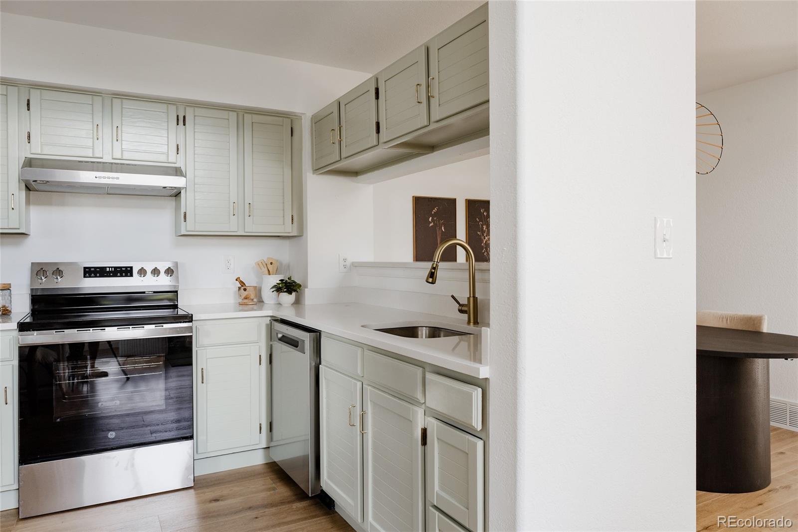 5042 Buckingham Road Boulder, CO 80301 - Photo 8 of 28 Gallery Image 8