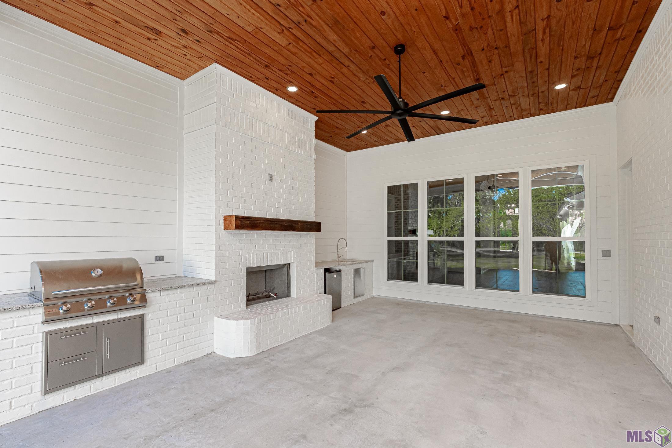 37202 Swamp Road Prairieville, LA 70769 - Photo 9 of 50 Gallery Image 9
