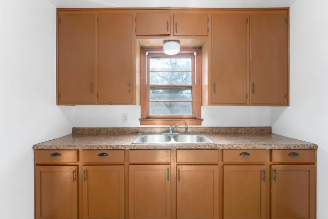 $99,900 | 909 West Davis Drive, Wichita, KS 67217