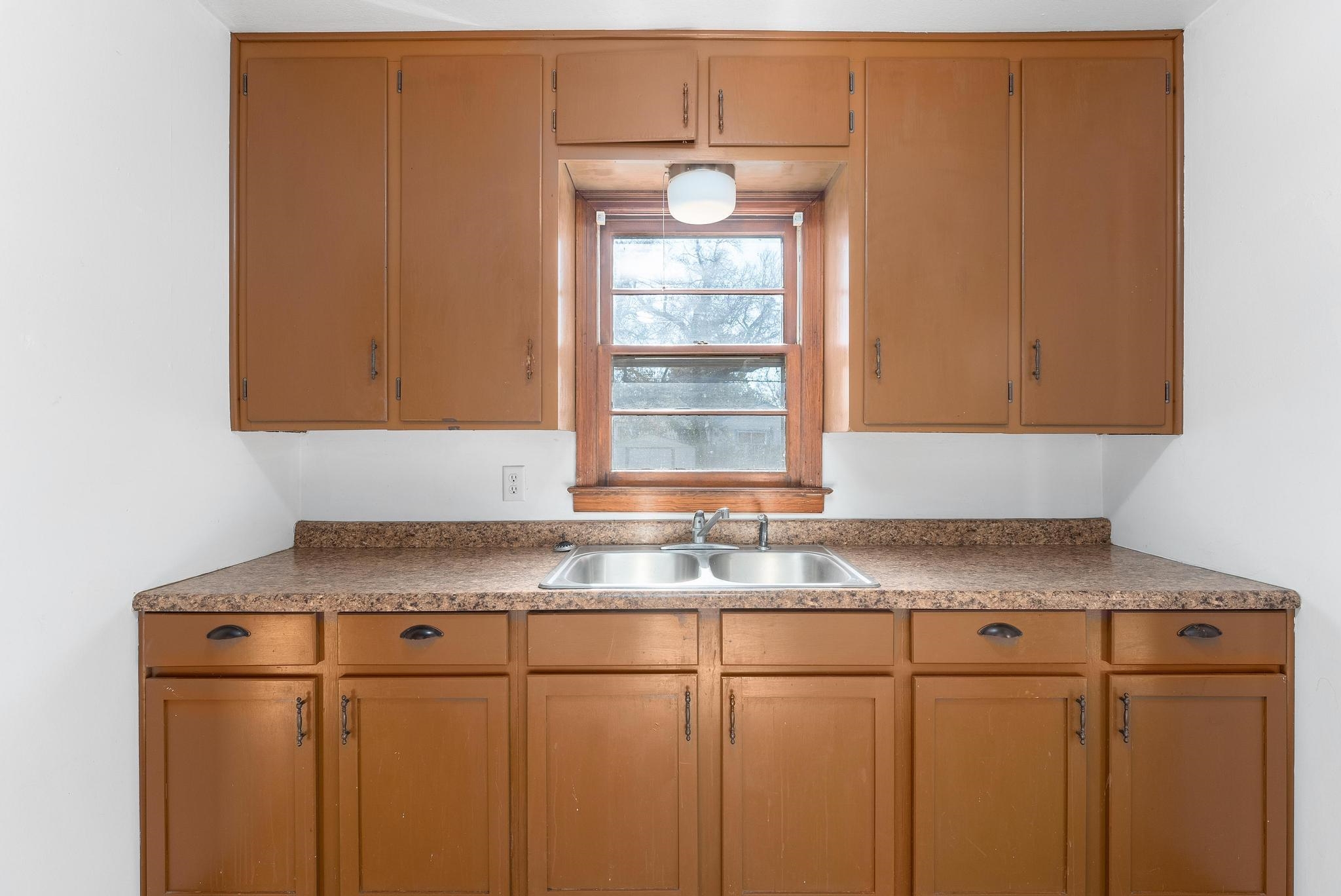 909 West Davis Drive Wichita, KS 67217 - Photo 8 of 22