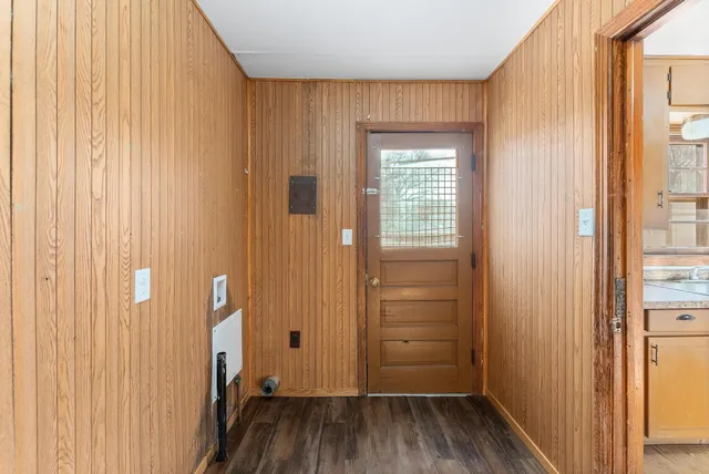 $99,900 | 909 West Davis Drive, Wichita, KS 67217