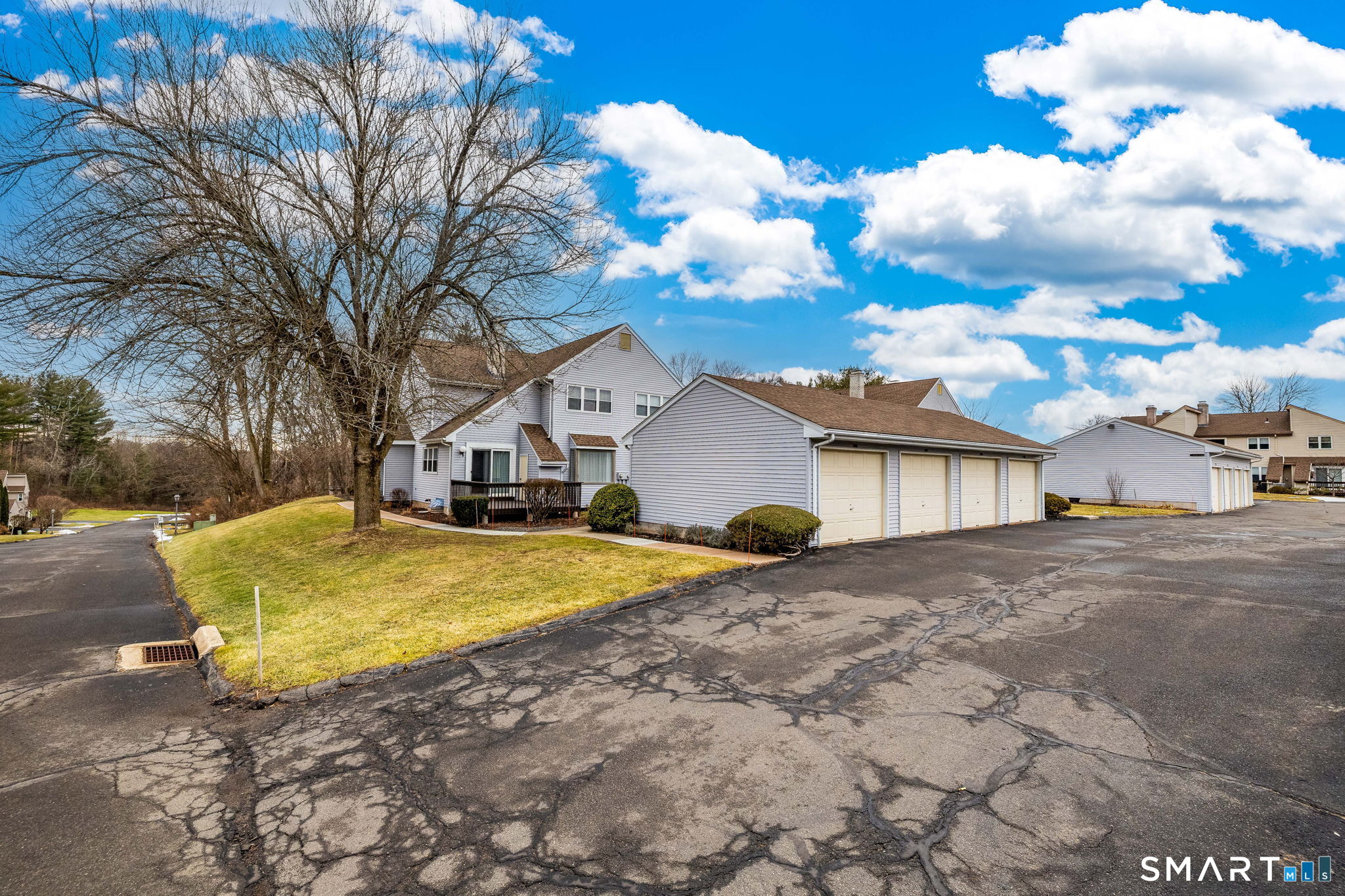 27 Folkstone Road, Unit C East Windsor, CT 06016 - Photo 33 of 34