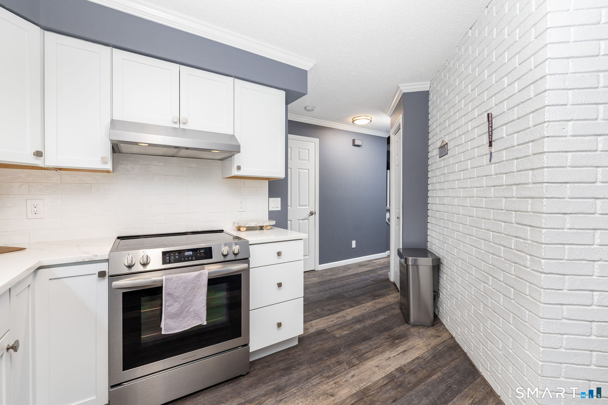 27 Folkstone Road, Unit C East Windsor, CT 06016 - Photo 6 of 34