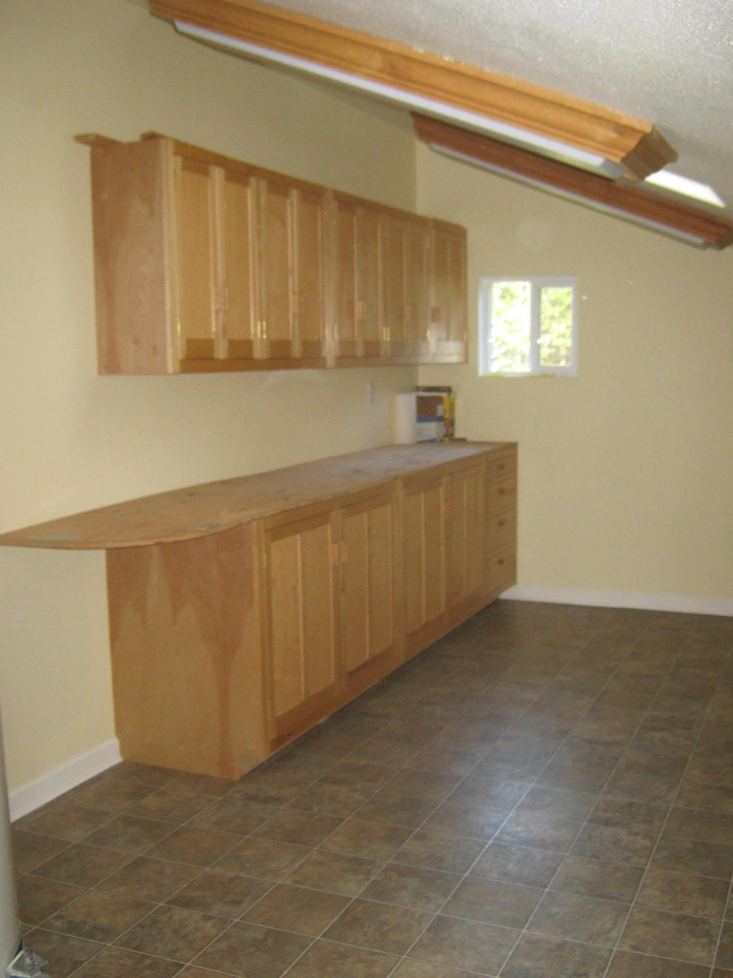42 Ranger Court Whitethorn, CA 95589 - Photo 12 of 20 Gallery Image 12