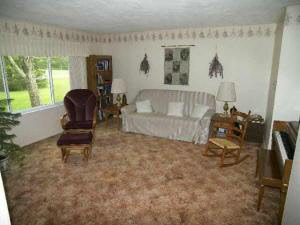 289 Riverview Addition Road Bedford, IN 47421 - Photo 3 of 9