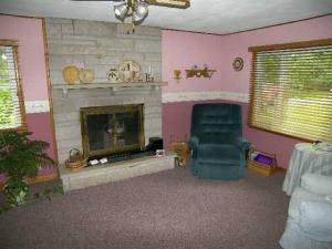 289 Riverview Addition Road Bedford, IN 47421 - Photo 4 of 9
