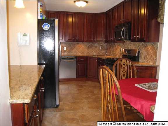 232 Green Valley Road Staten Island, NY 10312 - Photo 4 of 9 Additional Photo