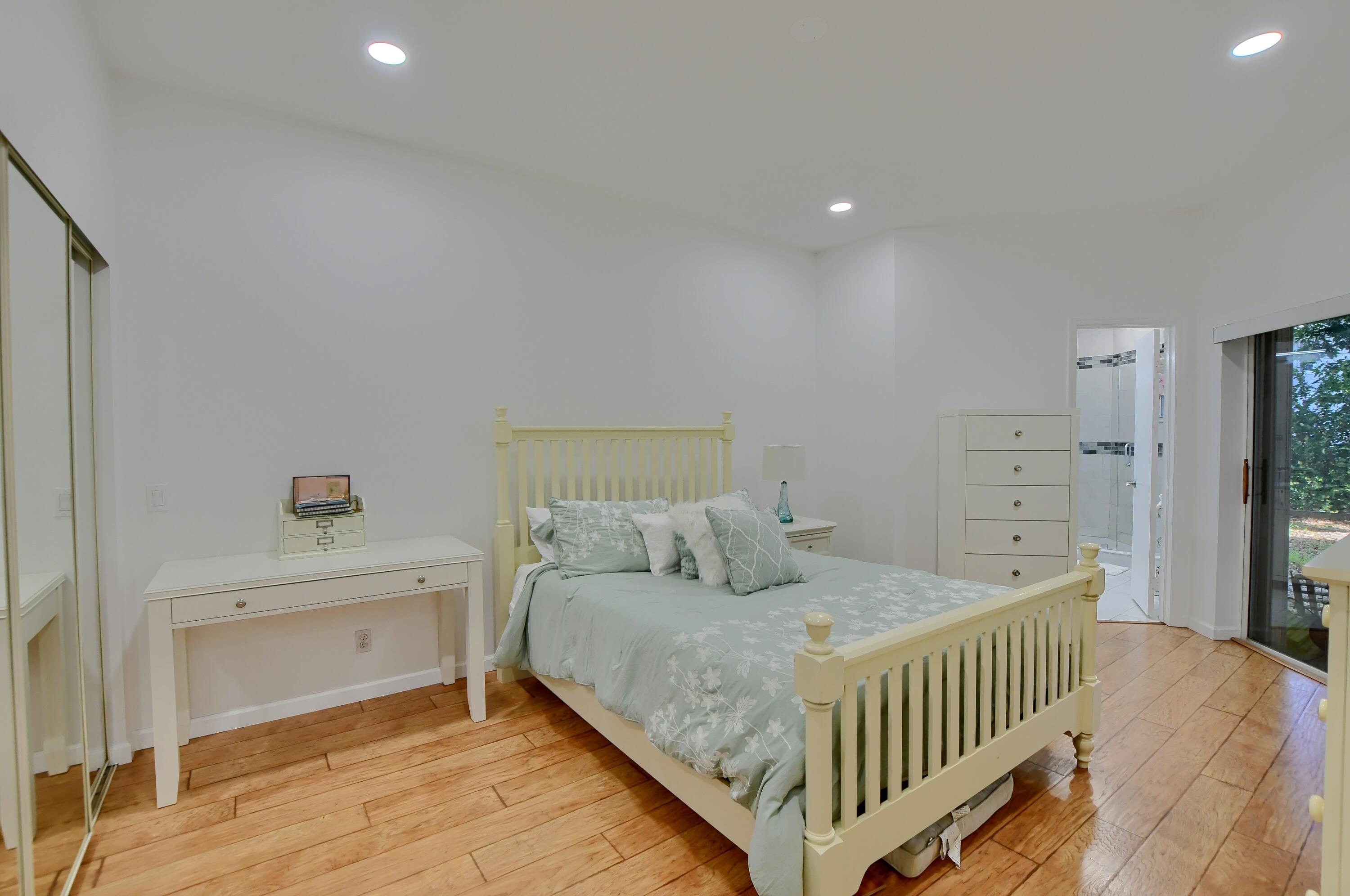 6559 Via Regina Boca Raton, FL 33433 - Photo 10 of 31 Master