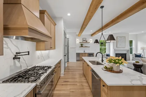 $1,250,000 | 2434 B Chapman Drive, Nashville, TN 37206
