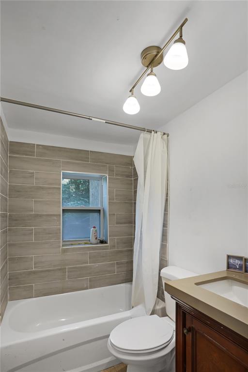 2109 Southeast 45th Terrace Gainesville, FL 32641 - Photo 7 of 9