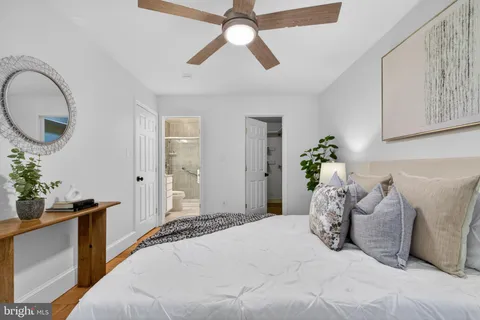 $925,000 | 3297 Sutton Place Northwest, Unit C, Washington, DC 20016
