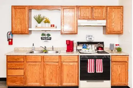 $605 | 4435 Hughes Lane, Bakersfield, CA 93304