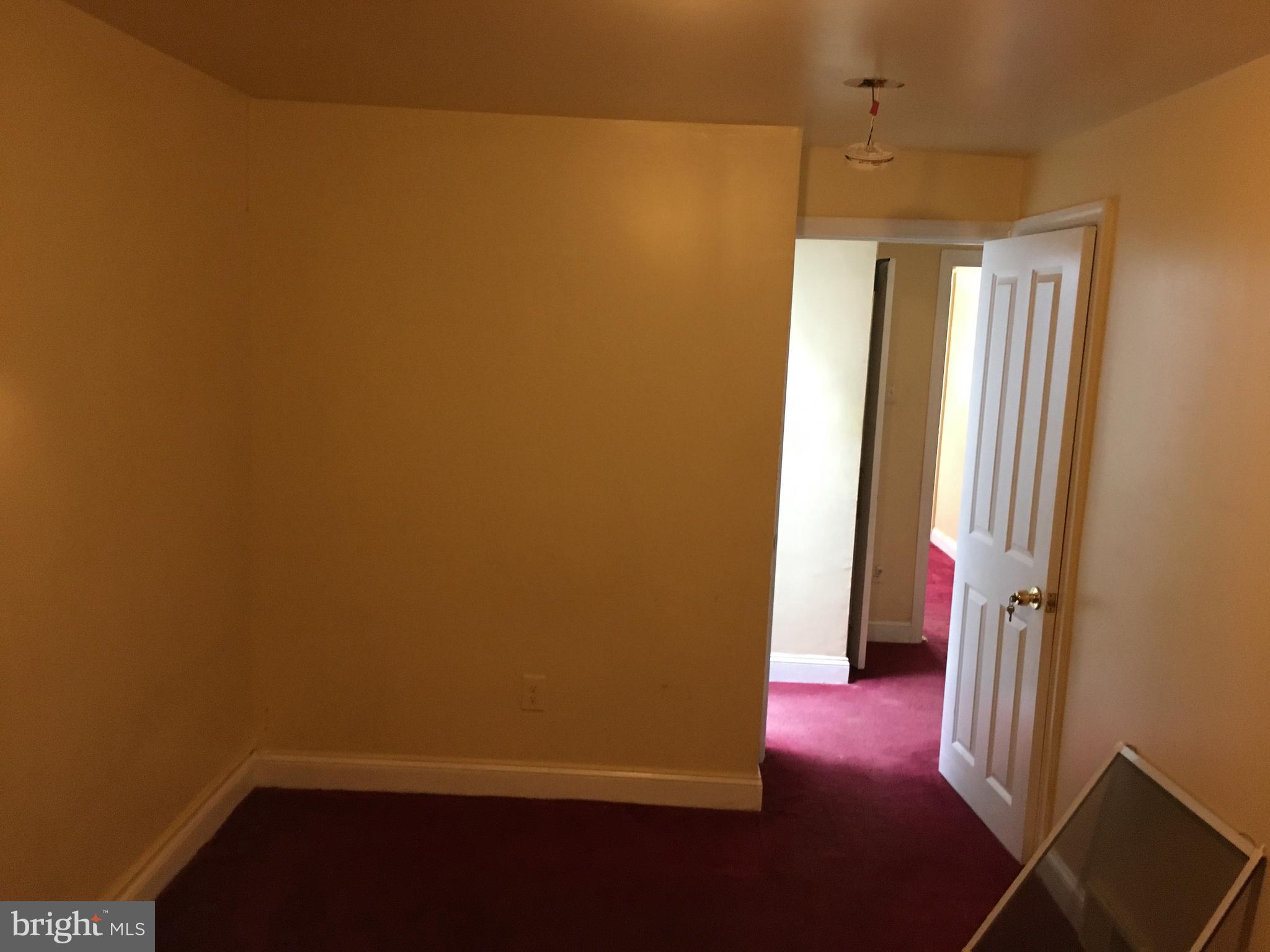 107 Spring Valley Road Darby, PA 19023 - Photo 22 of 45