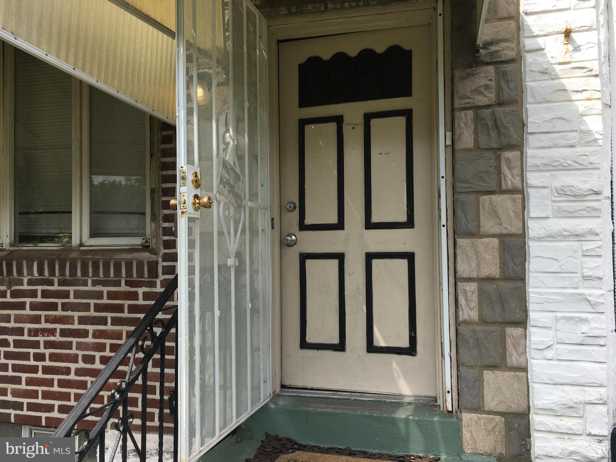 107 Spring Valley Road Darby, PA 19023 - Photo 4 of 45