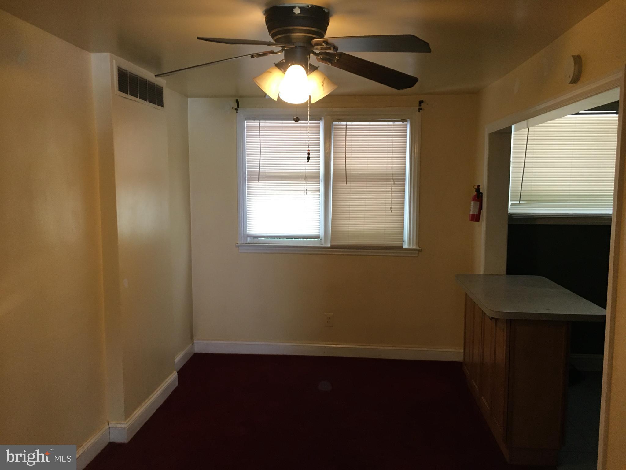 107 Spring Valley Road Darby, PA 19023 - Photo 8 of 45