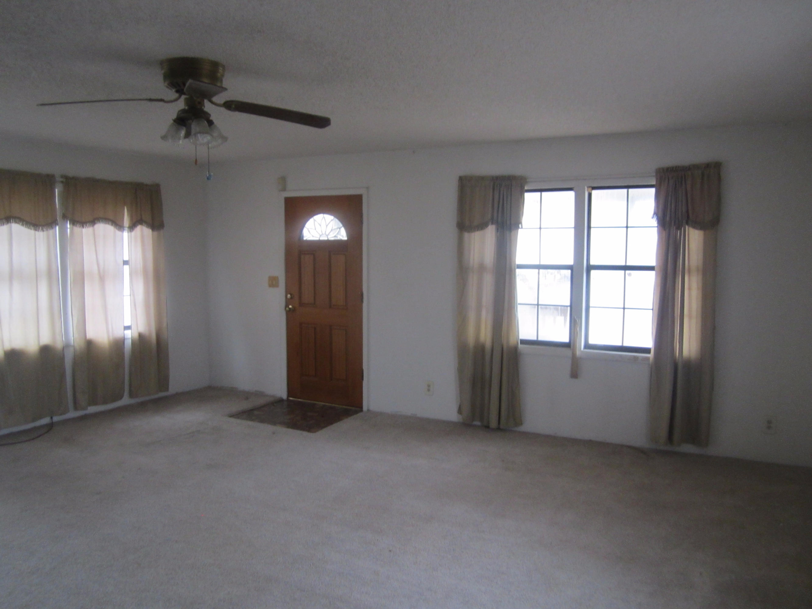 8227 Graham Road Chattanooga, TN 37421 - Photo 4 of 16 IMG_2090