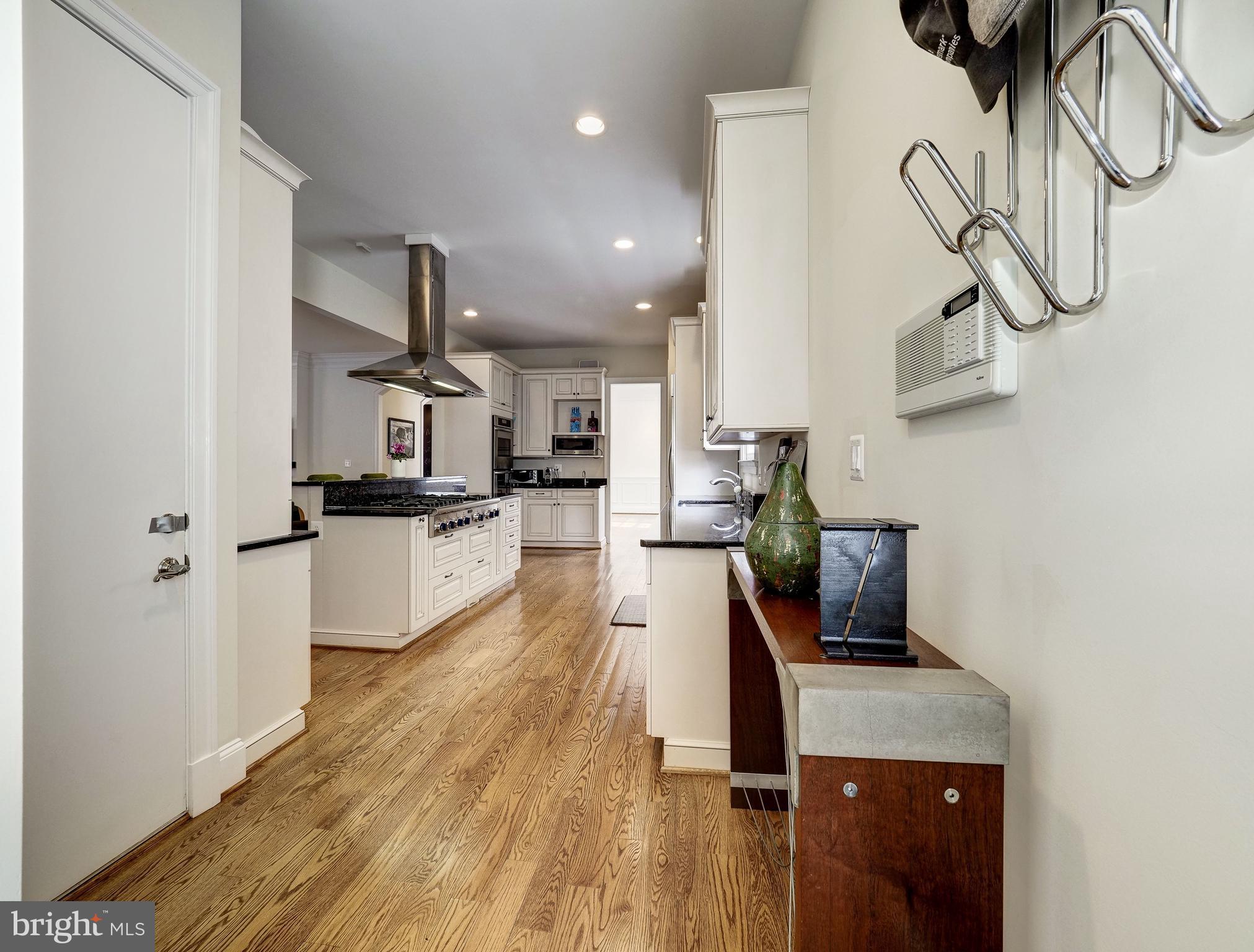7612 Exeter Road Bethesda, MD 20814 - Photo 19 of 55 Kitchen