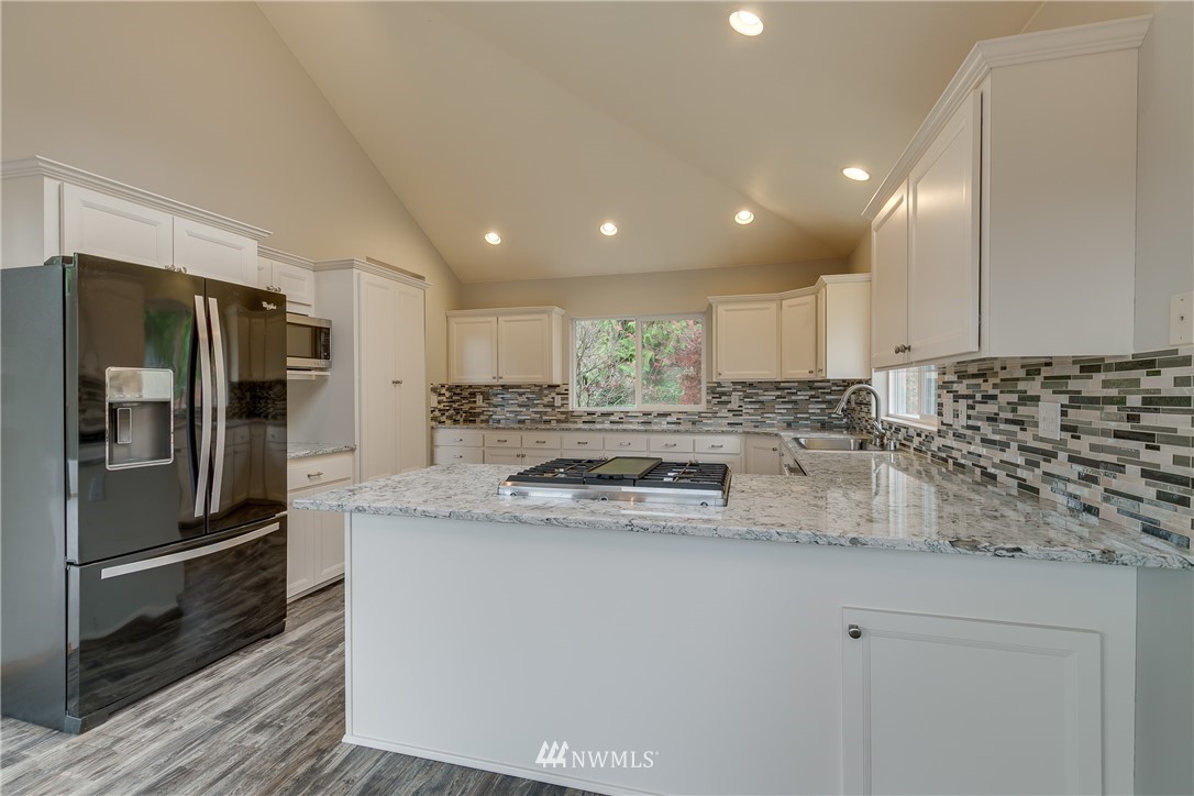 2712 Newberg Road Snohomish, WA 98290 - Photo 8 of 38 Gallery Image 8