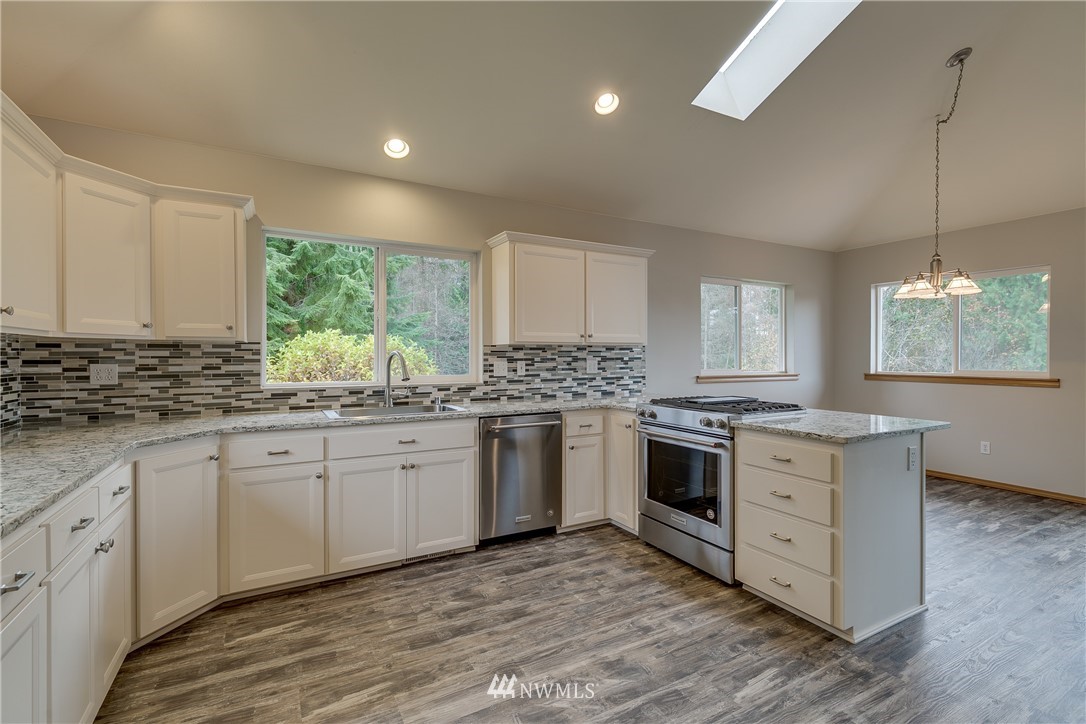 2712 Newberg Road Snohomish, WA 98290 - Photo 10 of 38 Gallery Image 10