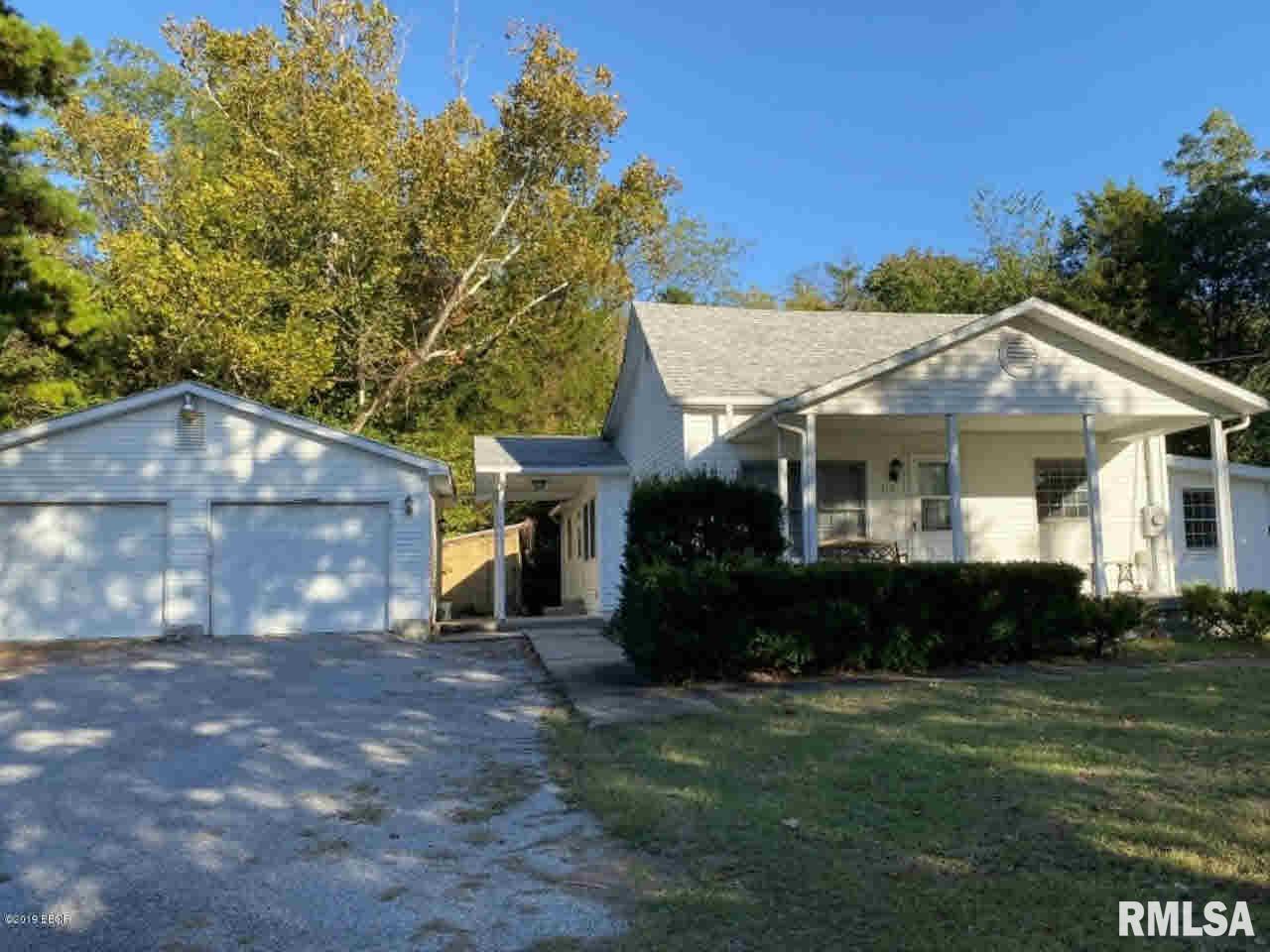 310 Wood Road Carbondale, IL 62901 - Photo 1 of 23